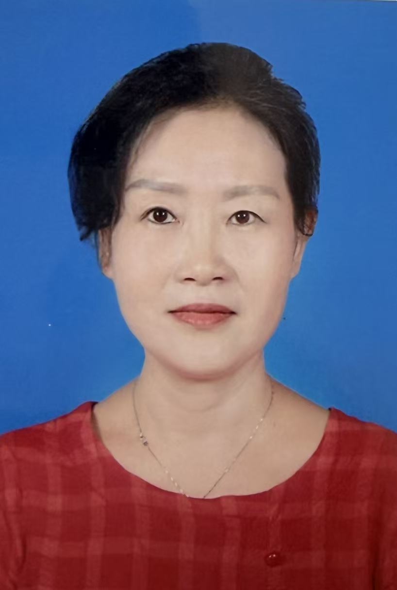 李艳艳 花鸟艺委会副主任